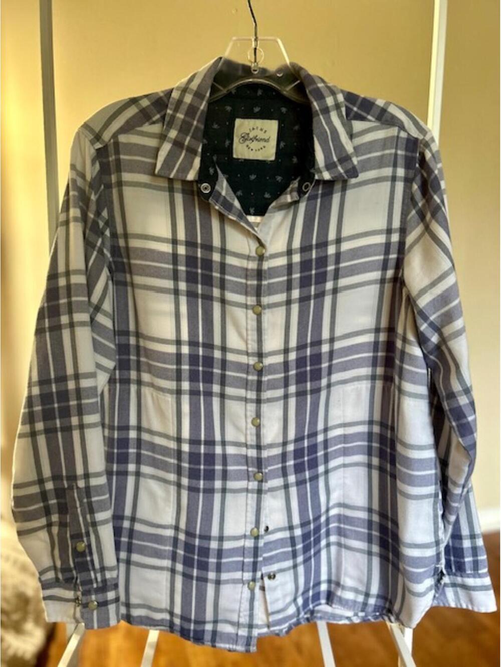 Jachs Girlfriend Women's Plaid Button-Up Shirt Size Small